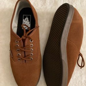 Woman’s Vans size 8